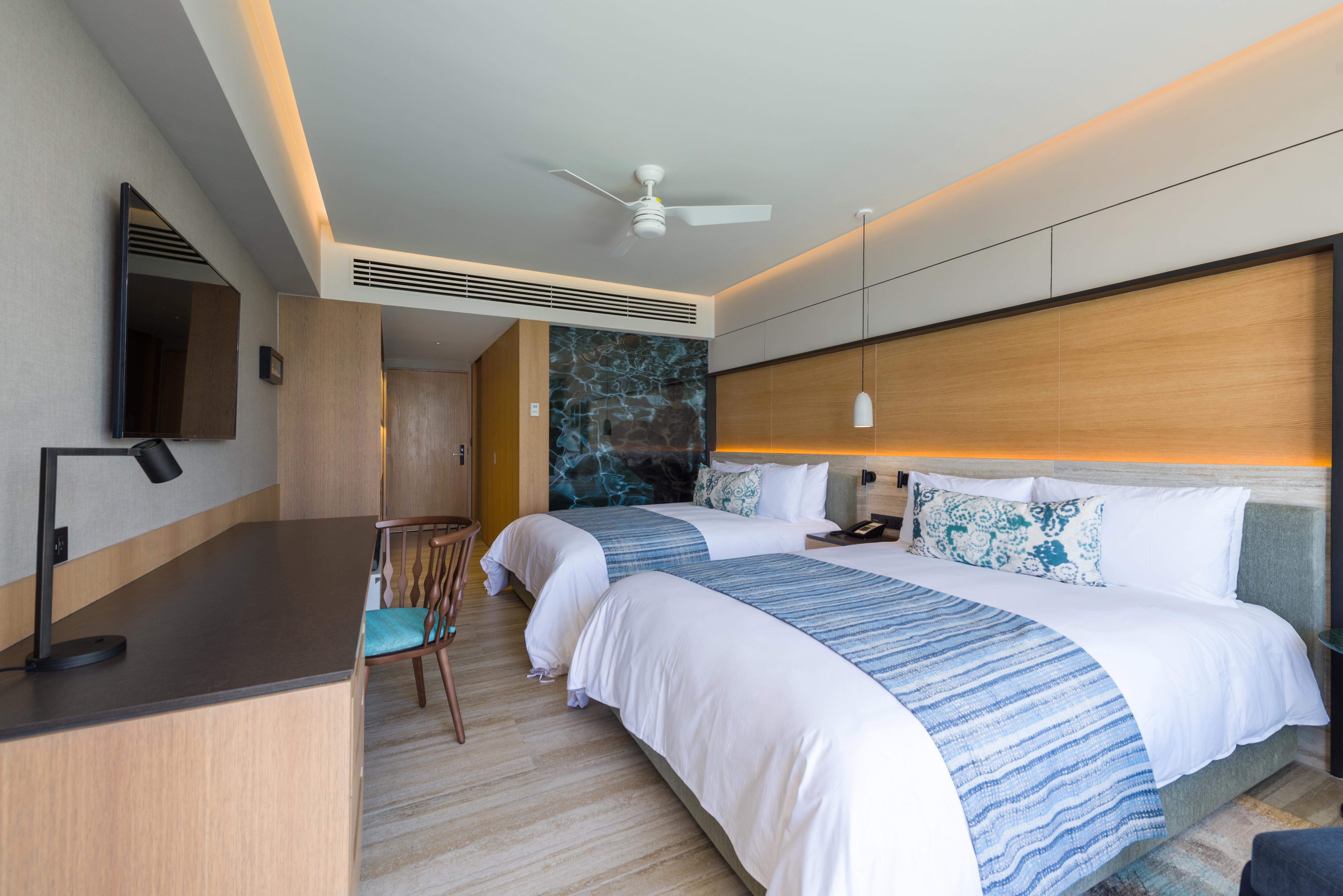 Renaissance Cancun Resort & Marina Екстериор снимка A room at the hotel