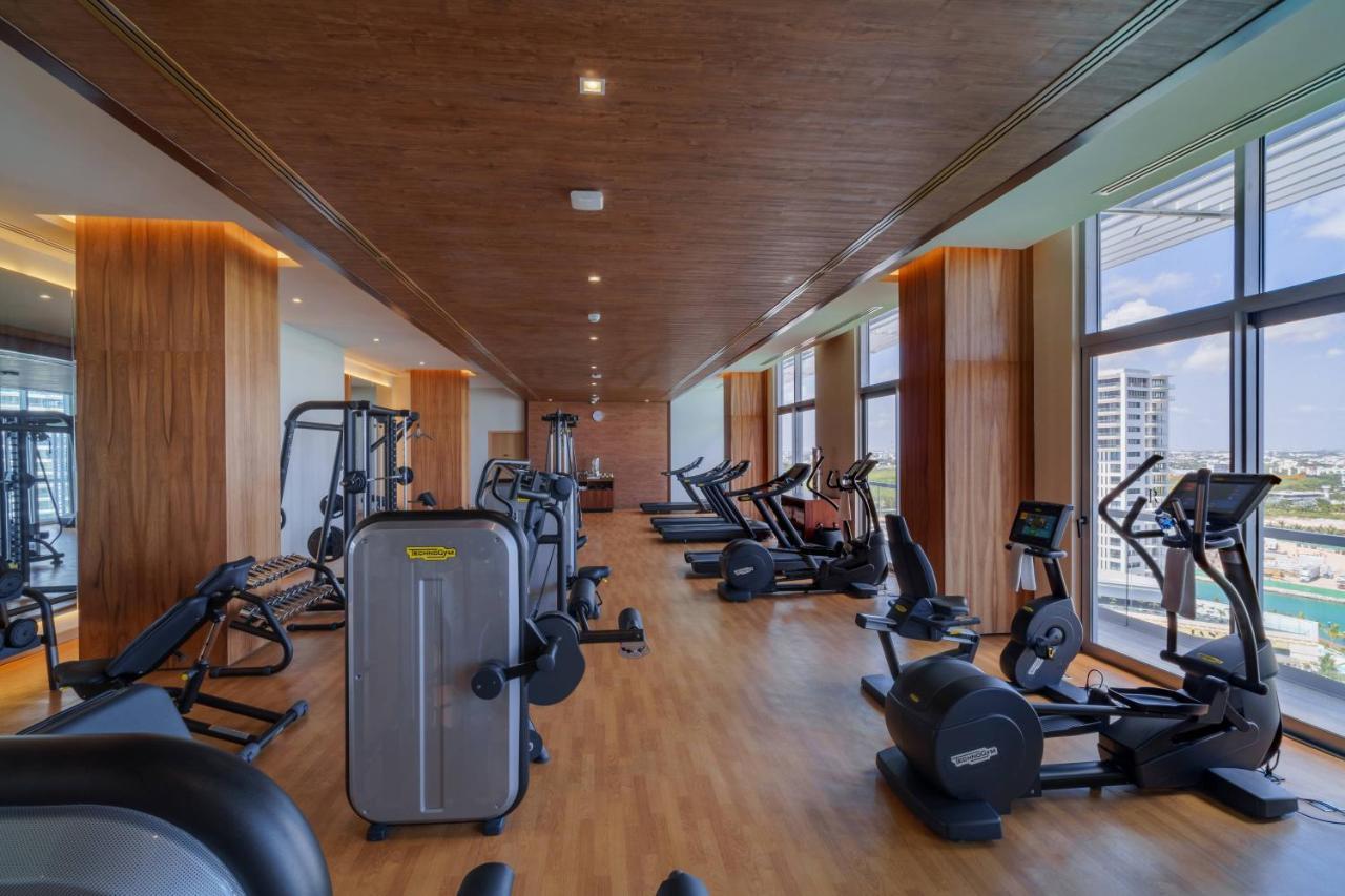 Renaissance Cancun Resort & Marina Екстериор снимка The gym at the hotel