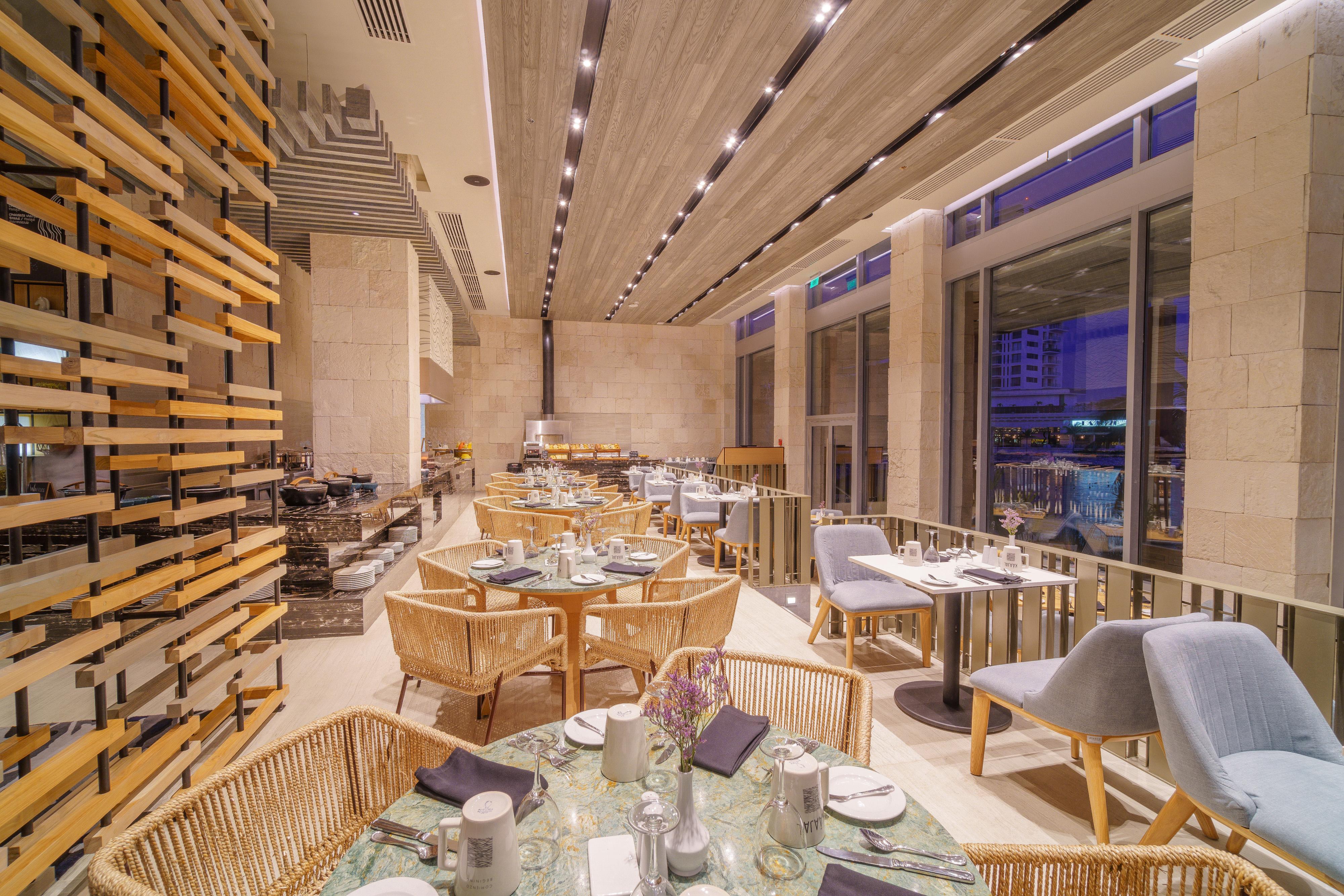 Renaissance Cancun Resort & Marina Екстериор снимка The restaurant
