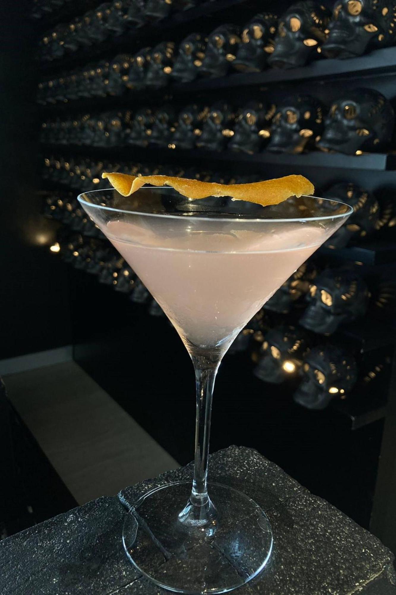 Renaissance Cancun Resort & Marina Екстериор снимка A Pink Lady cocktail