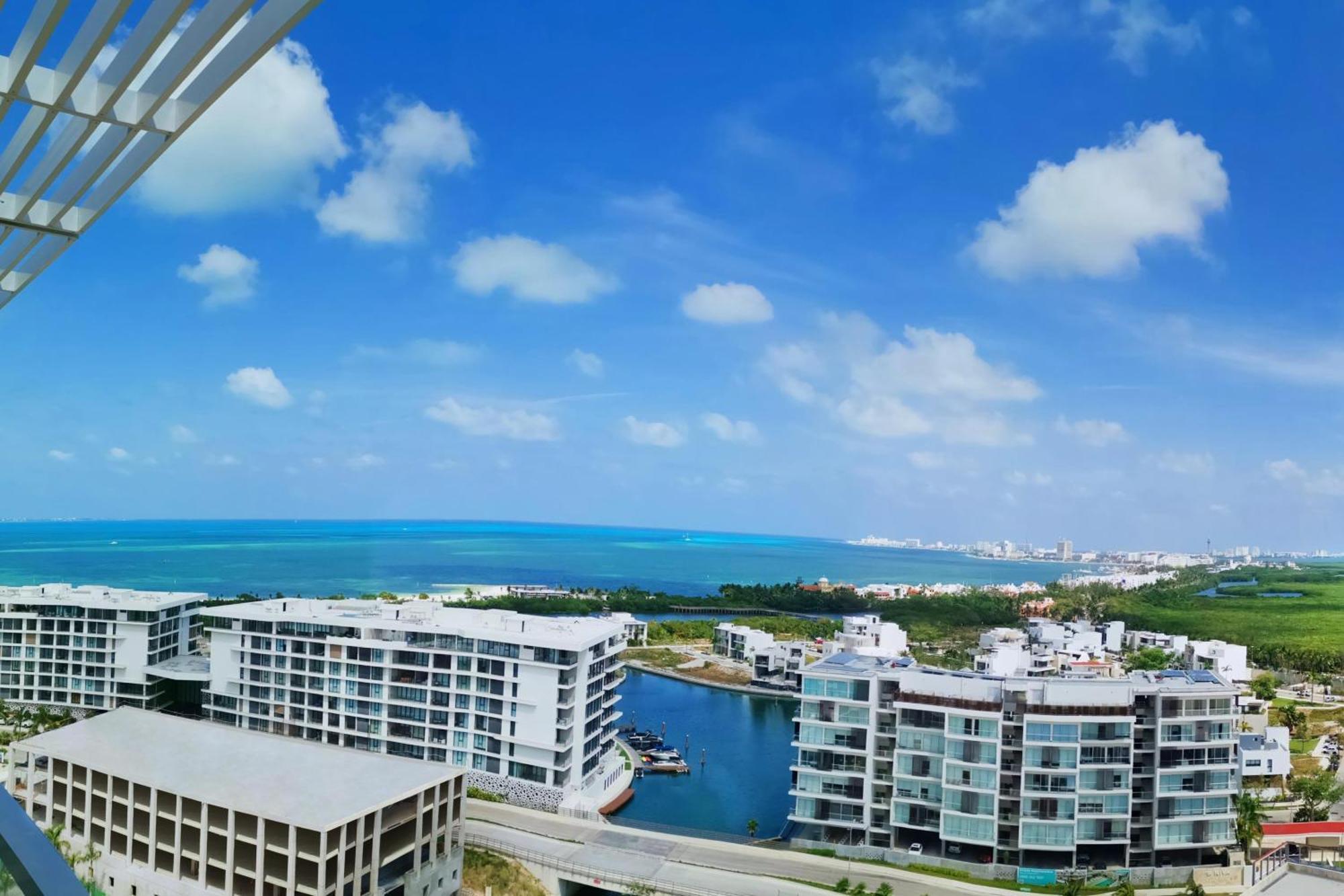 Renaissance Cancun Resort & Marina Екстериор снимка Marina Chapultepec